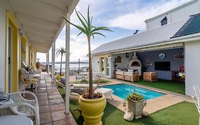 Salty Bay Guesthouse